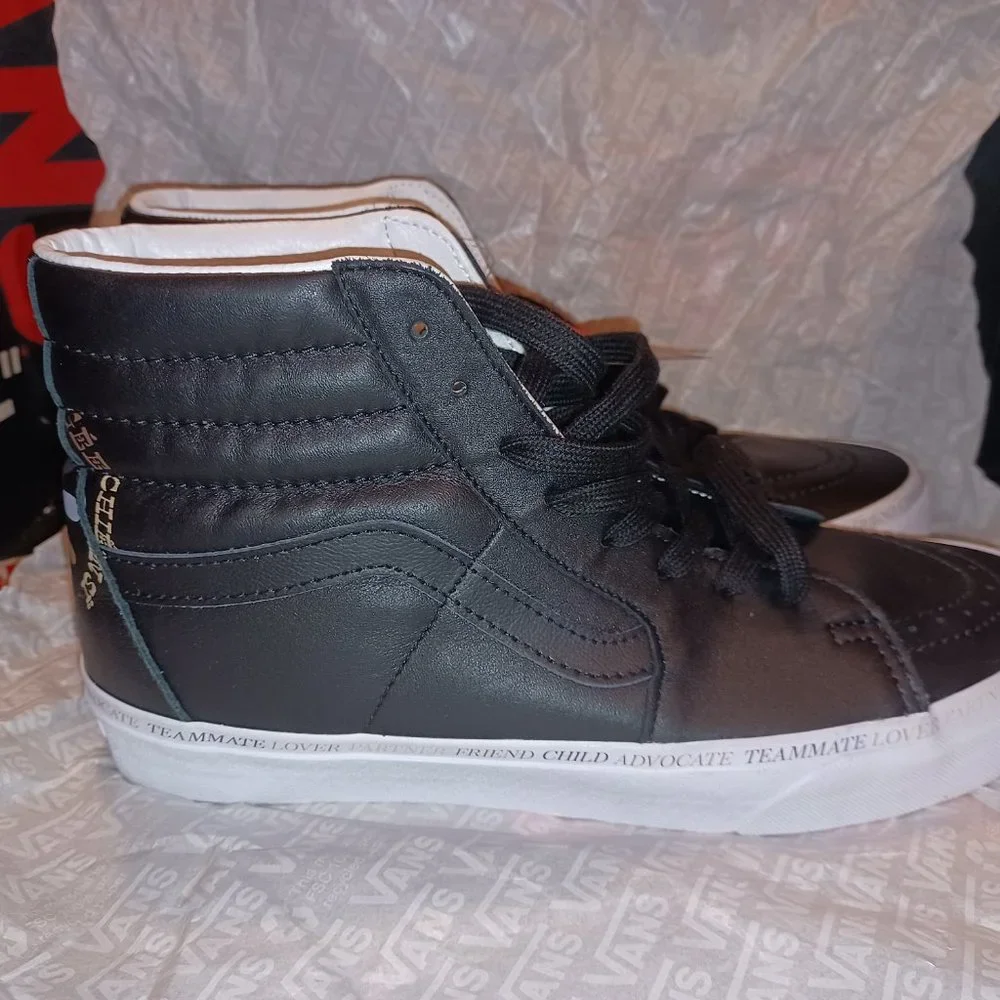 Vans Men's 9.5/Women's 11 Sk8-Hi Divine Energy VN0A7Q5NB6L
